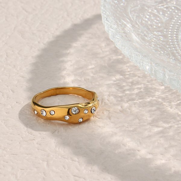 E.B.belle nouveau en acier inoxydable forme de serpent irrégulière bague en cristal plaqué or sans ternissement bijoux Laides bague élégante