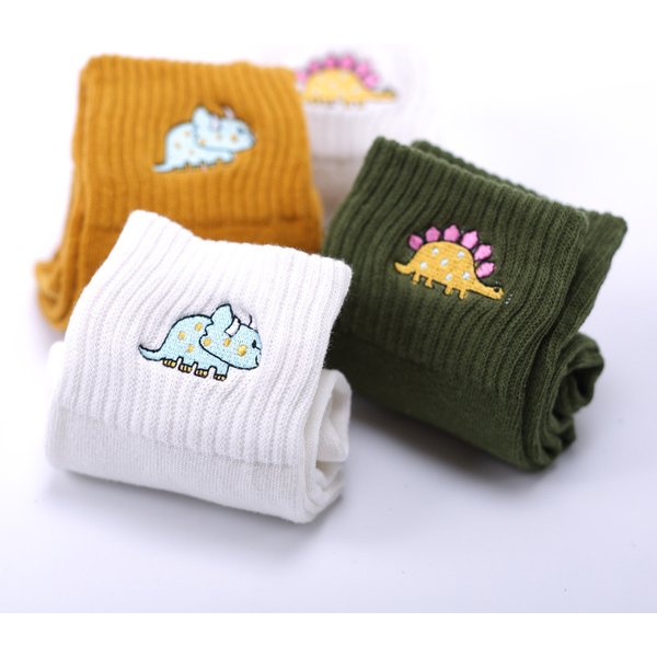 Mignon femmes broderie dinosaure chaussettes blanc belle dessin animé Animal Vintage chaussettes courtes nouveauté fou drôle confortable chaussette Funky
