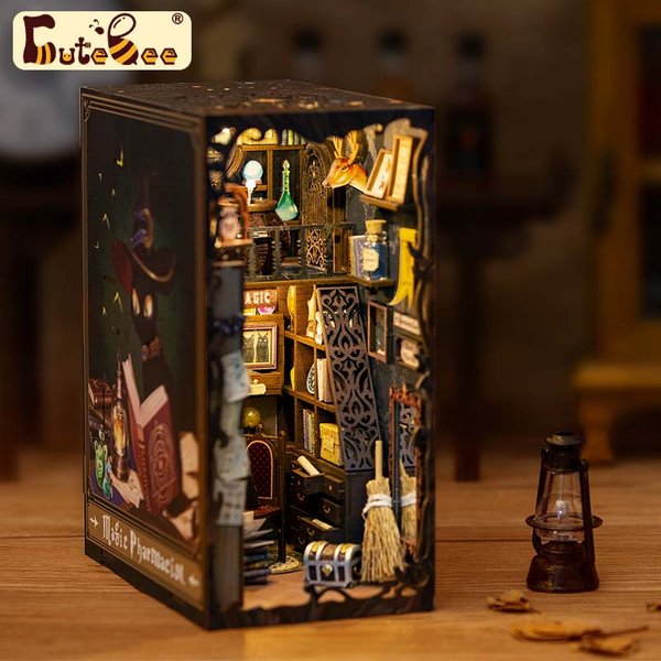 CUTEBEE – Kit de bricolage de coin de livre Miniature avec lumière tactile, construction de maquettes pour décoration de noël pour adultes (pharmacien magique)