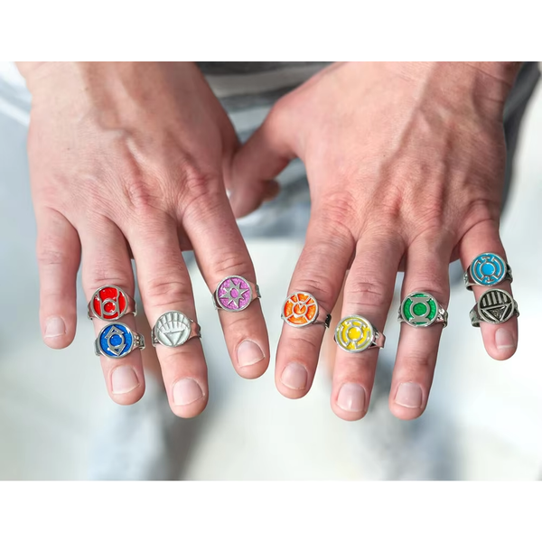 En stock : bague de cosplay en métal représentant le héros de bande dessinée John Stewart, Green Lantern, un bijou exquis pour les doigts, un cadeau de collection pour les passionnés.