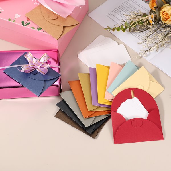 25 Sets Mini-Umschläge mit Herzverschluss, 9 x 5,4 cm, leere Notizkarten mit 10,5 x 7,5 cm Umschlägen als Geschenk, Hochzeitseinladung, Abschlussfeier