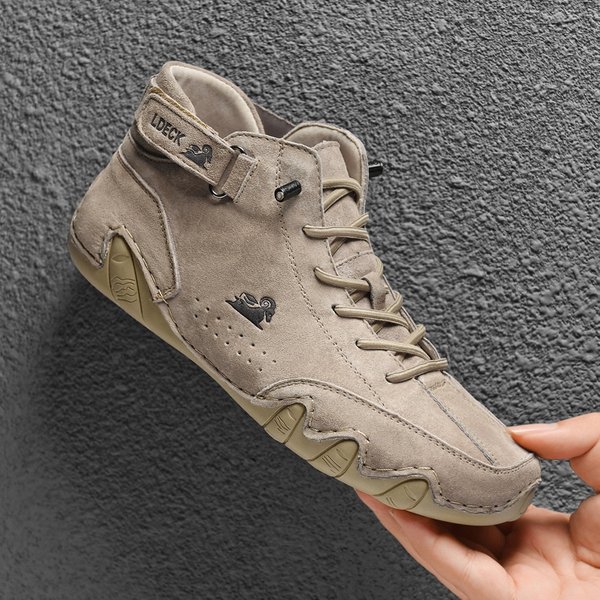 Leather Ankle Boots for Men 2023 New In High Top Sneakers Luxury Winter Shoes Man Footwear Casual Fur Plush Motorcycle Boots Man