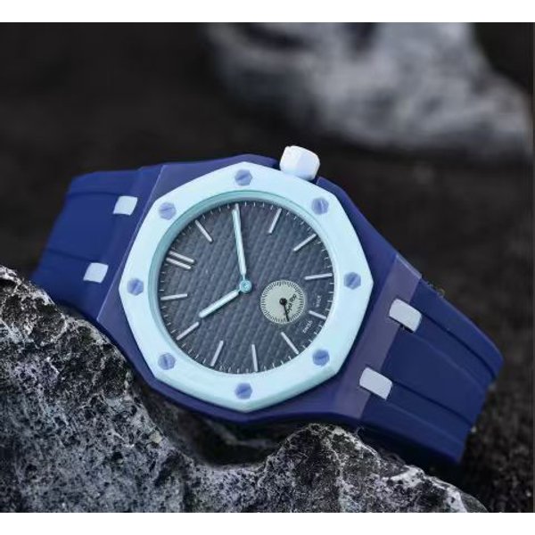 Lässige Unisex-Armbanduhr im Octagon-Design, wasserdichtes Silikonarmband, farbenfrohe Sport-Quarzuhr, Alltags- und Partygeschenk-Armbanduhr für europäische Kunden