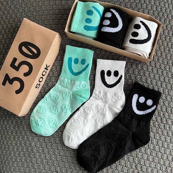 3 paar/schachtel Damen Socken neue süße Socken koreanischen Stil Geschenk box Paket Frühling/Sommer lächelnde Männer kurze Socken in Mode