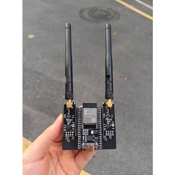 New ESP32 DevKitC Development Board NRF24L01 2.4GHz Wireless Module, supports Bluetooth for IoT Projects