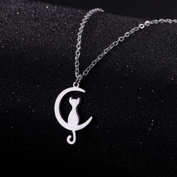 Skyrim – collier avec pendentif croissant de lune et chat, en acier inoxydable, pour femmes et filles, chaîne ras du cou, Kpop, bijoux animaux mignons, cadeau d'anniversaire