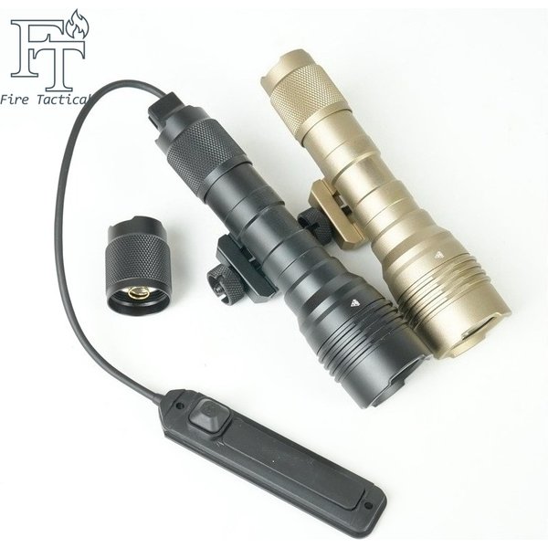 Taktische Taschenlampe Metall-Stroboskop Scout-Licht LED Doppelfunktion Fernbedienung Druckschalter 20MM Picatinny-Schiene 900 Lumen
