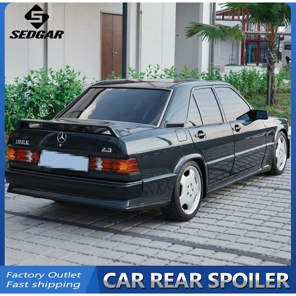 Pour Mercedes-Benz Classe E 190E W201 de 1984 à 1993 avec éclairage LED, spoiler de coffre de haute qualité 100% fibre de carbone.