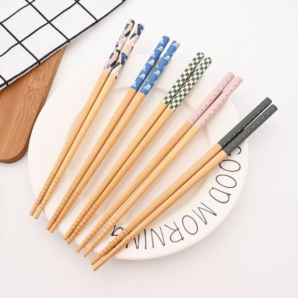 Anti-skid Handmade Bamboo 5 Pair Set Reusable Japanese Style Natural Wood Chopsticks Food Multi Color Wooden Chopsticks Set