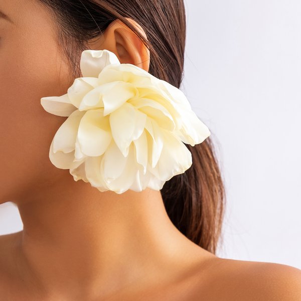 Ingmark-Boucles d'oreilles à tige de fleur en tissu moelleux pour femmes, boucle d'oreille pétale élégante, bijoux exagérés, accessoires pour mariage, ChimY2K