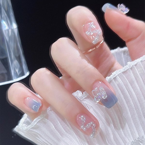 24 pièces-fausses ongles courts détachables fini papillons scintillants faux ongles portables presse sur tête carrée couverture complète