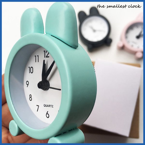 Niedlicher MINI-Wecker, elektronischer kleiner Wecker, verschiedene Arten, die kleinste Uhr der Welt, Schreibtischuhr, Schmelzuhr