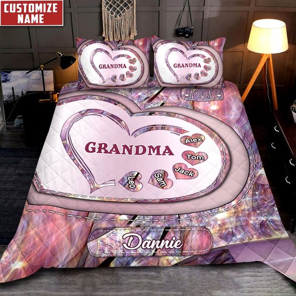 Sparkling Grandma Mom With Sweet Heart Kids, Multi Colors Personalized Bedding Set-image