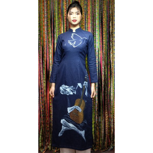 The Guitarist By Pablo Picasso Ao Dai Viet Nam