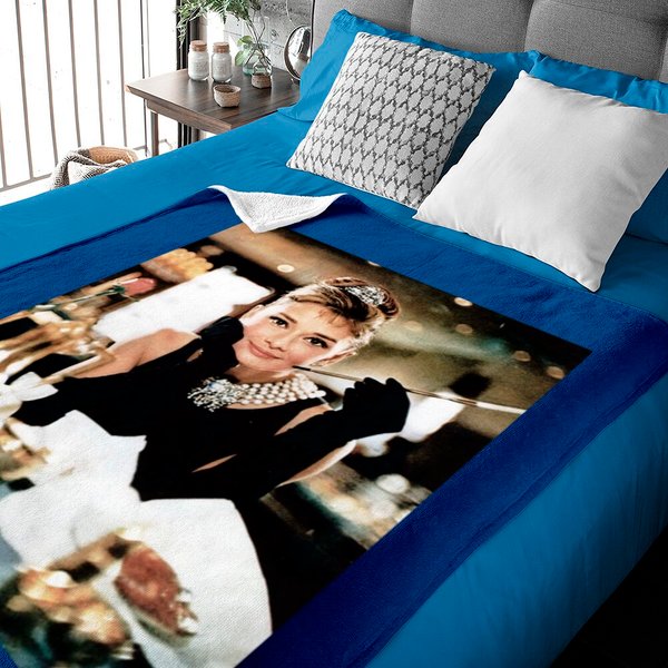 Audrey Hepburn Breakfast At Tiffany's Vintage Aesthetic Unisex Graphic Baby Blankets-image