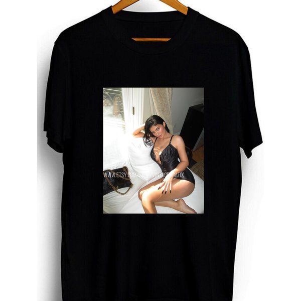 Kylie Jenner T-Shirt / The Kardashians Shirt-image