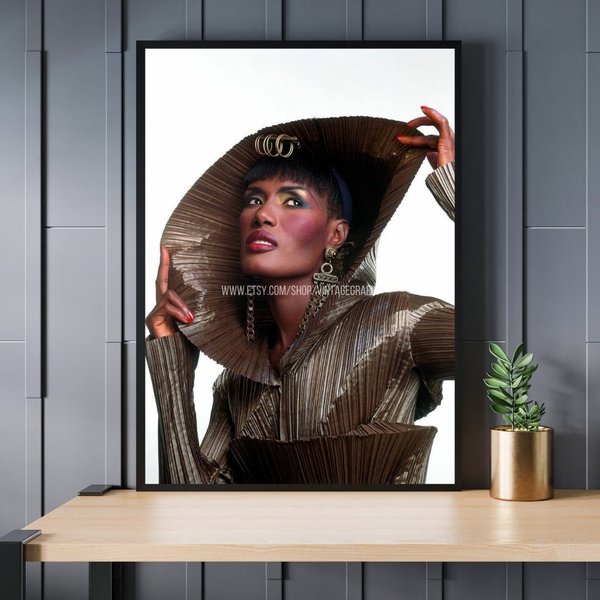Grace Jones Vintage Wall Art Poster-image