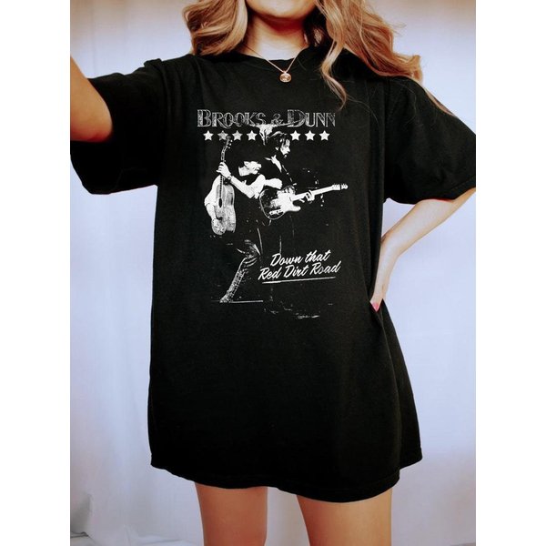Vintage Down That Red Dirt Road T-Shirt-image