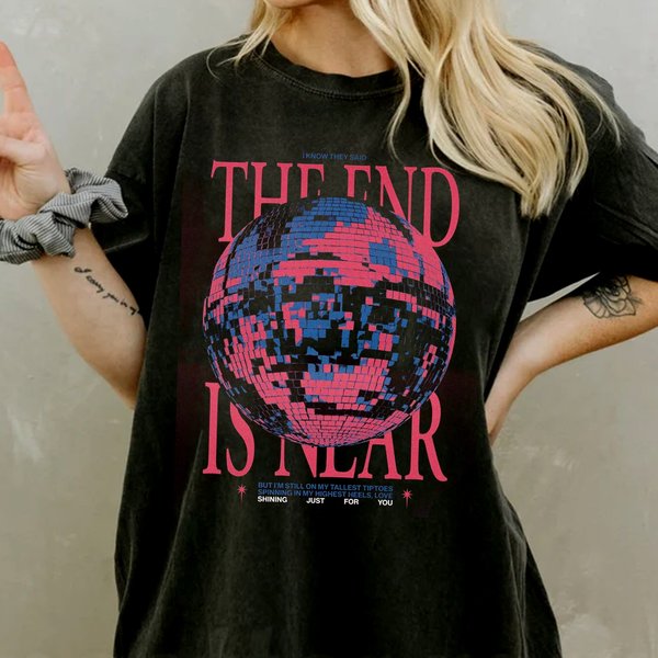 Vtg Phoebe I Know They Said The End Is Near Punisher Album Shirt-image