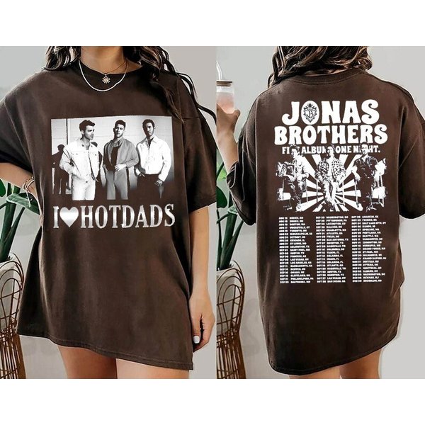 I Heart Hot Dads T-Shirt, Jonas Brothers Double Sided T-Shirt-image