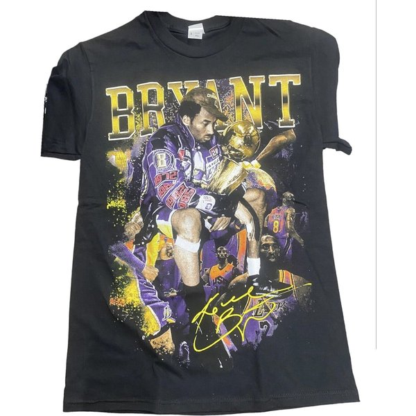 Kobe Bryant- Championship Photo Black Short Sleeve T-Shirt-image
