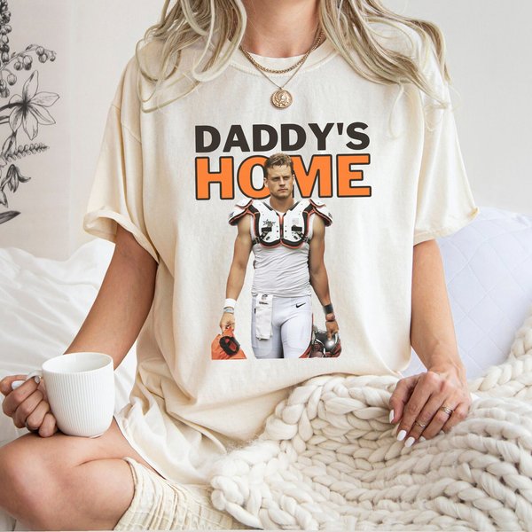 Daddy's Home Joe Burrow Shirt, Football Shirt, Classic 90S Graphic Tee-image