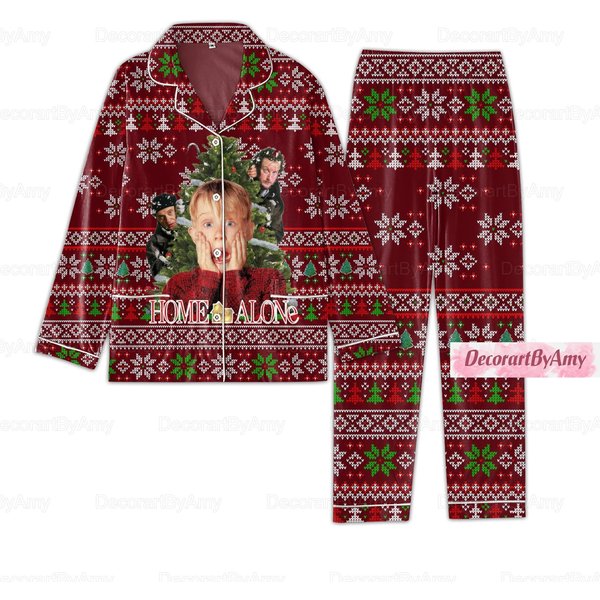 Home Alone Christmas Pajama Set With Kevin-image