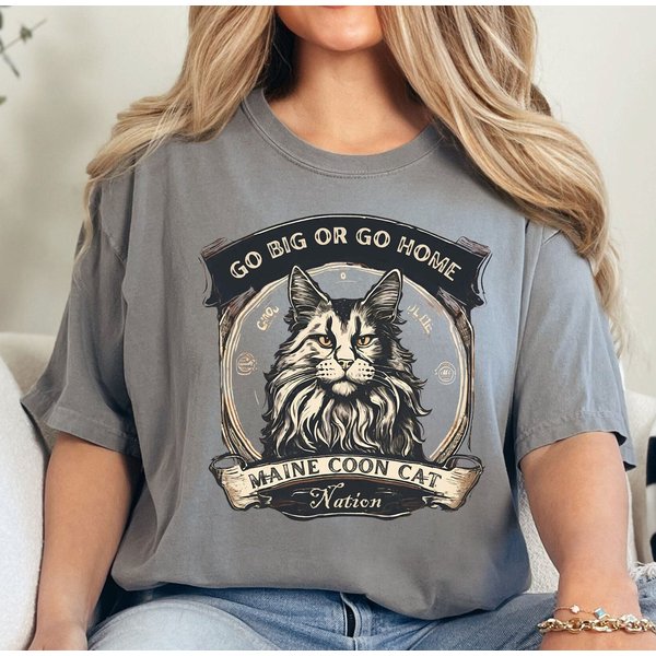 Big Maine Coon Cat Vintage Style T-Shirt-image