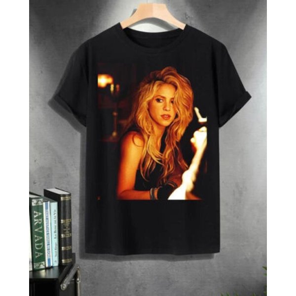 Shakira T-Shirt Shakira 90S Vintage Shirt-image