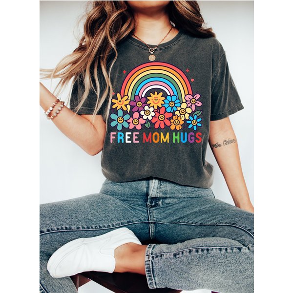 Free Mom Hugs T-Shirt, Proud Mom Apparel, Rainbow Gay Pride T-Shirt-image