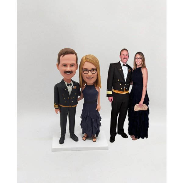Custom Anniversary Couple Bobblehead , Personalized Wedding Statues-image