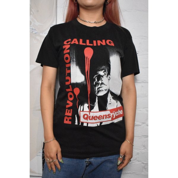 Vintage 1988 "Queensryche Revolution Calling" Concert T-Shirt-image