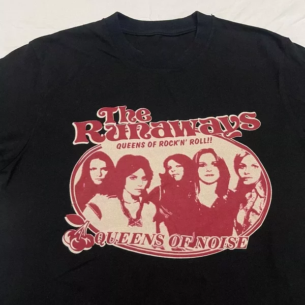 Vintage The Runaways Band In Concert Cotton Unisex Shirt-image