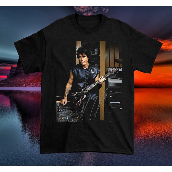 George Lynch Signed Vintage Dokken Shirt-image