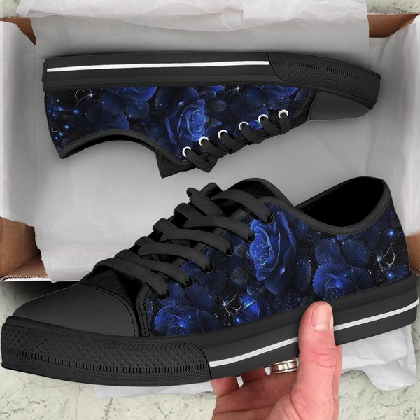 Deep Blue Roses - Women's Low Top Sneakers