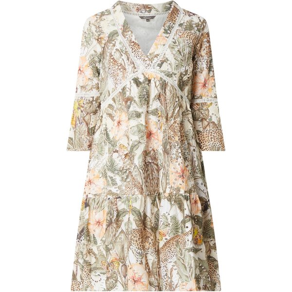 Princess goes Hollywood • jurk met tropische print • 34