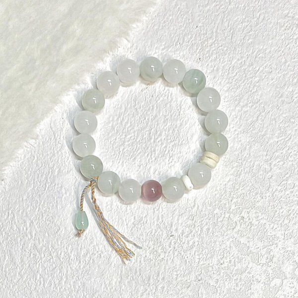 New Chinese Niche Tianshan Green Cat's Eye Stone Jade Bracelet For Women Retro Super Fairy High-End Minimalist Style-image