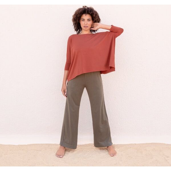 Jaya KAIRO - Damen - weich fliessende Yoga - und Lounge Pants ist aus einem Mix aus TENCEL Lyocell und Bio-Baumwolle hergestellt