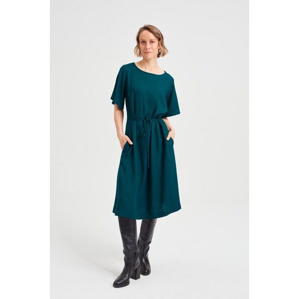 AYANI Nika | Lockeres Kleid mit Schmetterlingsärmeln und Gürtel