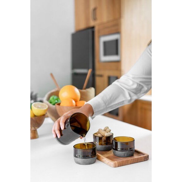 Originalhome Upcycling Bierflaschen Wasserkaraffe – stilvoll servieren, zero waste & vegan hergestellt.