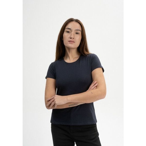 MELA T-Shirt Style LANISHA