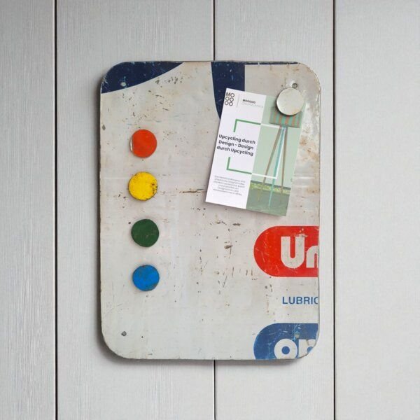 Moogoo Creative Africa Magnettafel aus recycelten Ölfässern mit 5 bunten Magneten - Industrial Upcycling