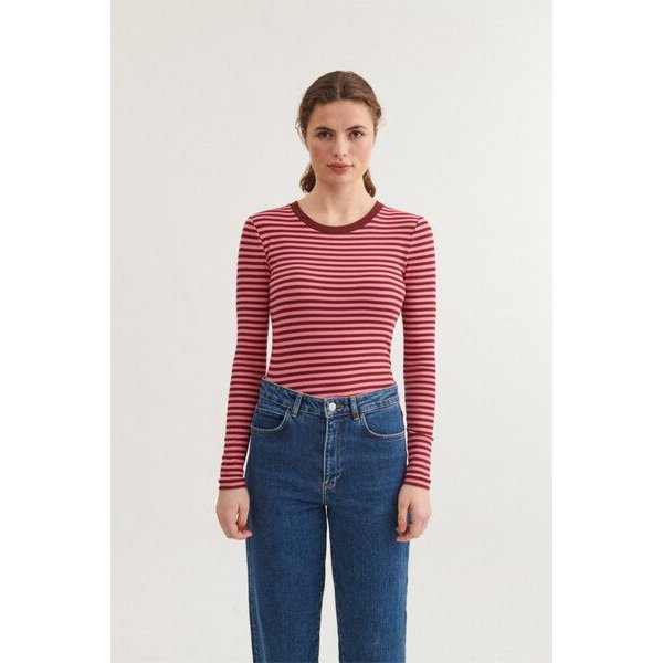 Basic Apparel LUDMILLA Langarmshirt aus Bio-Baumwolle