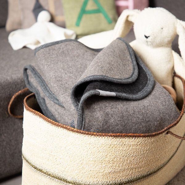 nahtur-design Baby- & Kinder-Wolldecke aus Flauschloden – 100 % Schurwolle, 3 Größen