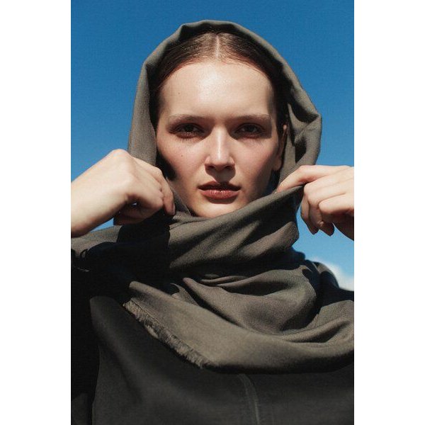 IVA RYCH Schal aus Wolle I Deadstock