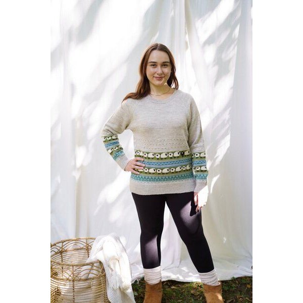 Haus of Namaste Fair-Isle-Pullover aus 100 % Lammwolle | Gemütliches nordisches Randmuster | Unisex-Pullover mit schwarzem Schaf | Fair und nachhaltig