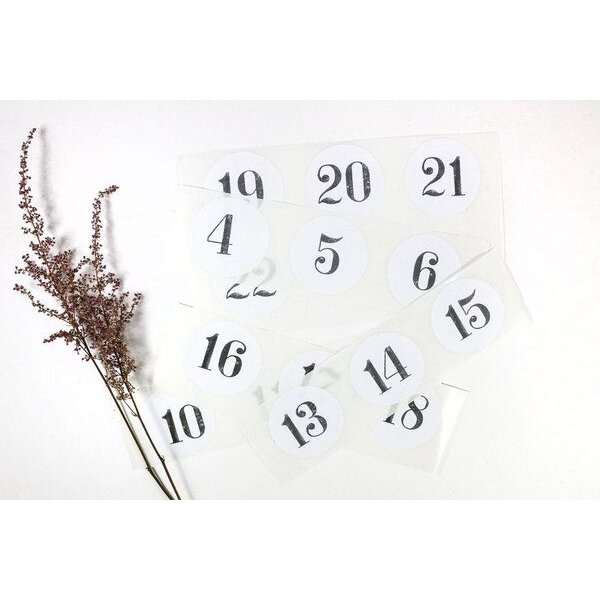 STUDIO KARAMELO Adventskalender Zahlen | 24 Adventskalenderzahlen zum Aufkleben | Recyclingpapier
