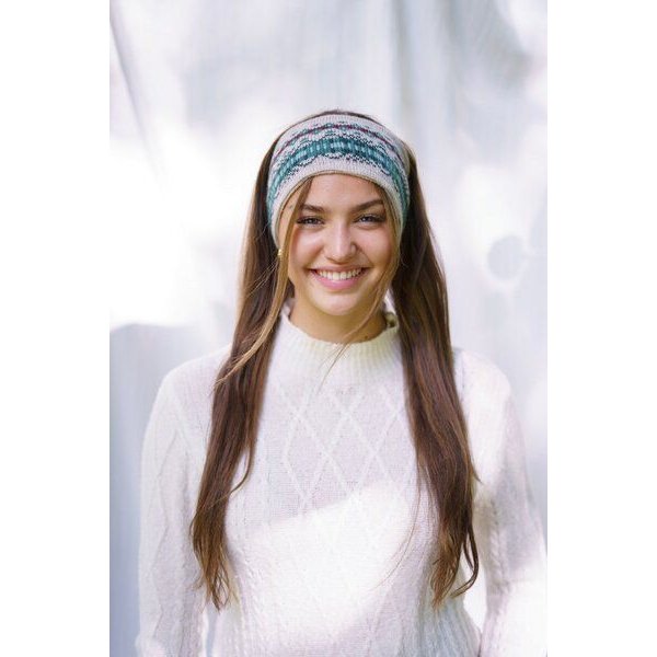 Haus of Namaste Handgefertigtes Stirnband aus Lammwolle | Winter-Ohrwärmer aus Fair-Isle-Strick | Haferflockenbasis mit blaugrünem und kastanienbraunem Design | Ethisch, nachhaltig und fair
