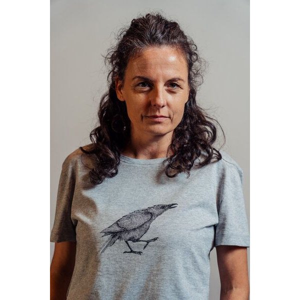 NanMa Shirt Rabe | Bio-Baumwolle | lokal handbedruckt in Österreich | Damen | Loose fit | grau