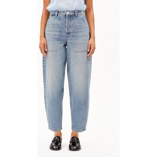 ARMEDANGELS BAARLY CARPENTER BARREL Damen Barrel Leg Jeans aus recycelter Baumwolle